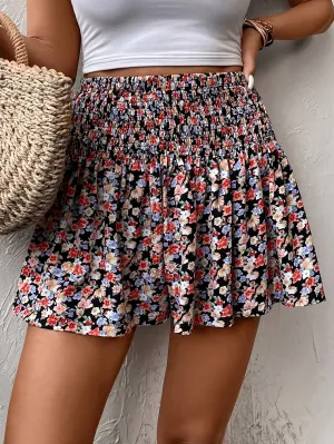 Chic Floral Print Shorts Perfect for Spring  Summer