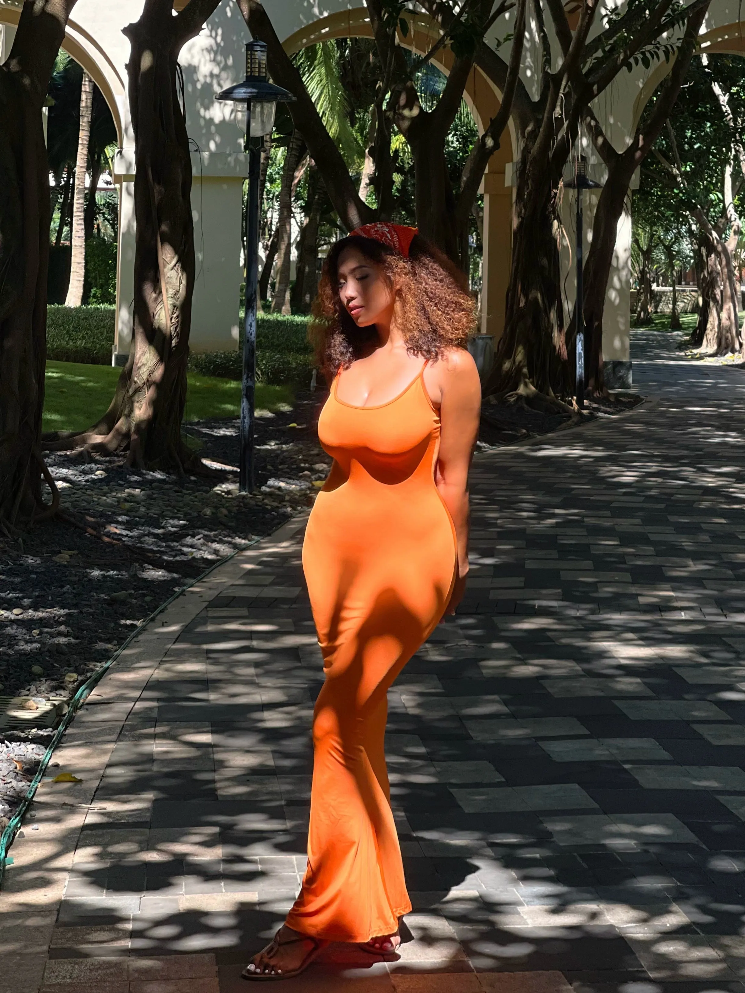 Fashion Loose-Fit Sling Slim Looking Orange Mermaid Dress