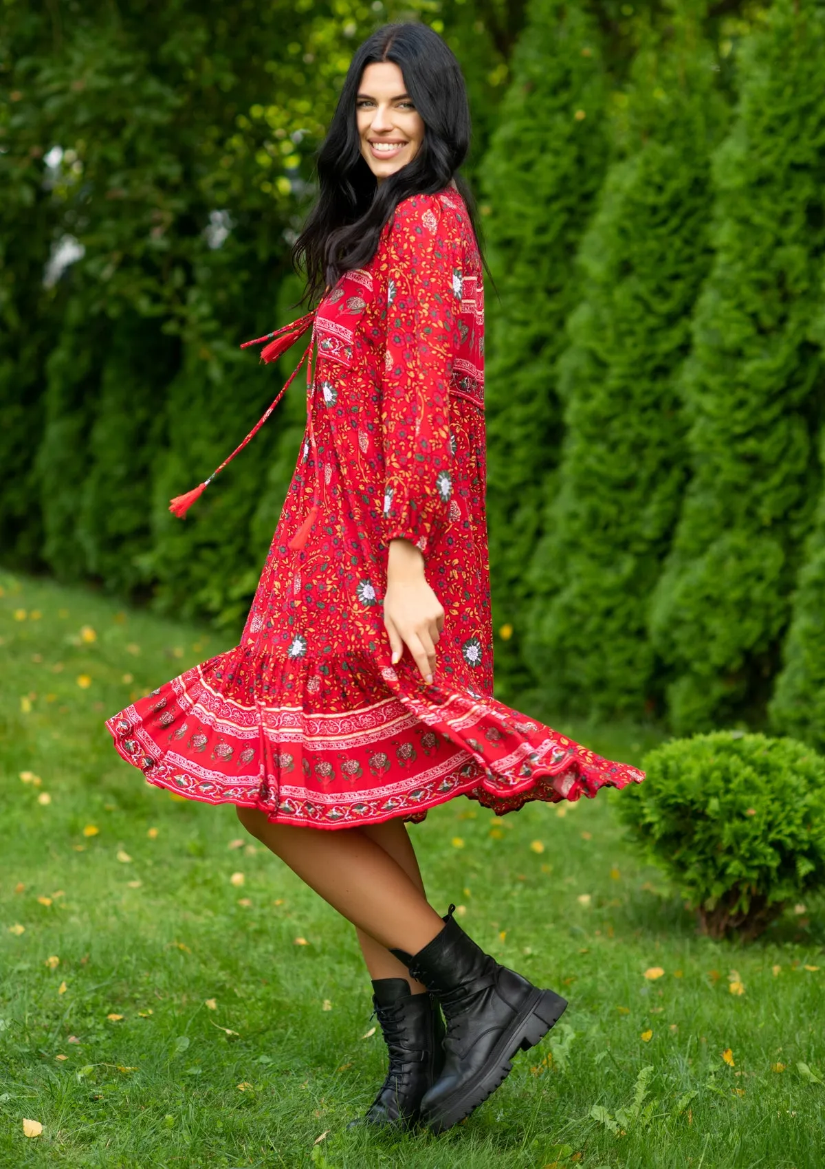 Melly Red Chili Midi Dress