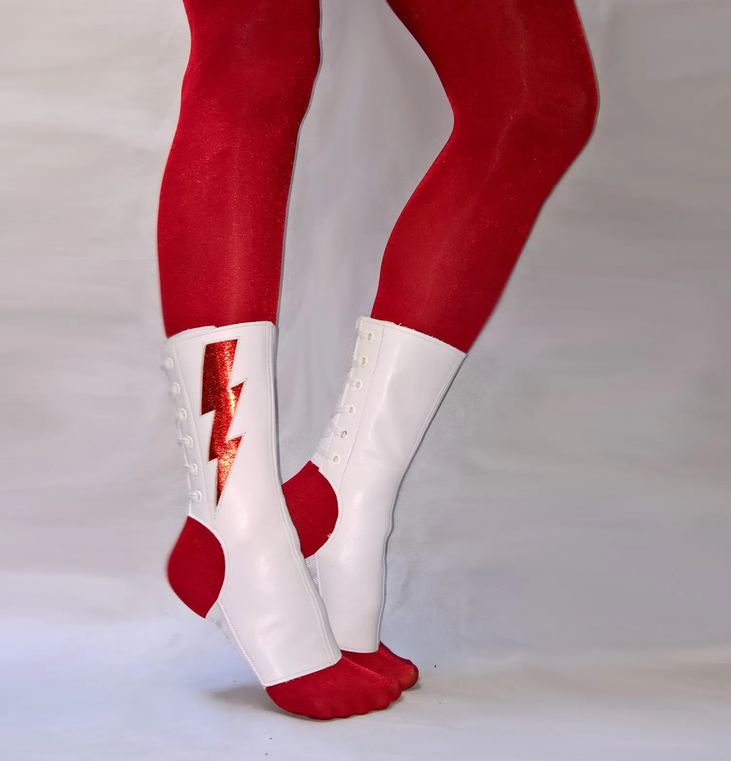 "Mini Ziggy" Short White Aerial boots w/ Red metallic Lightning Bolt